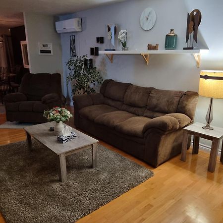 2 Bhk For Rent In Dieppe Near Airport Villa Екстериор снимка